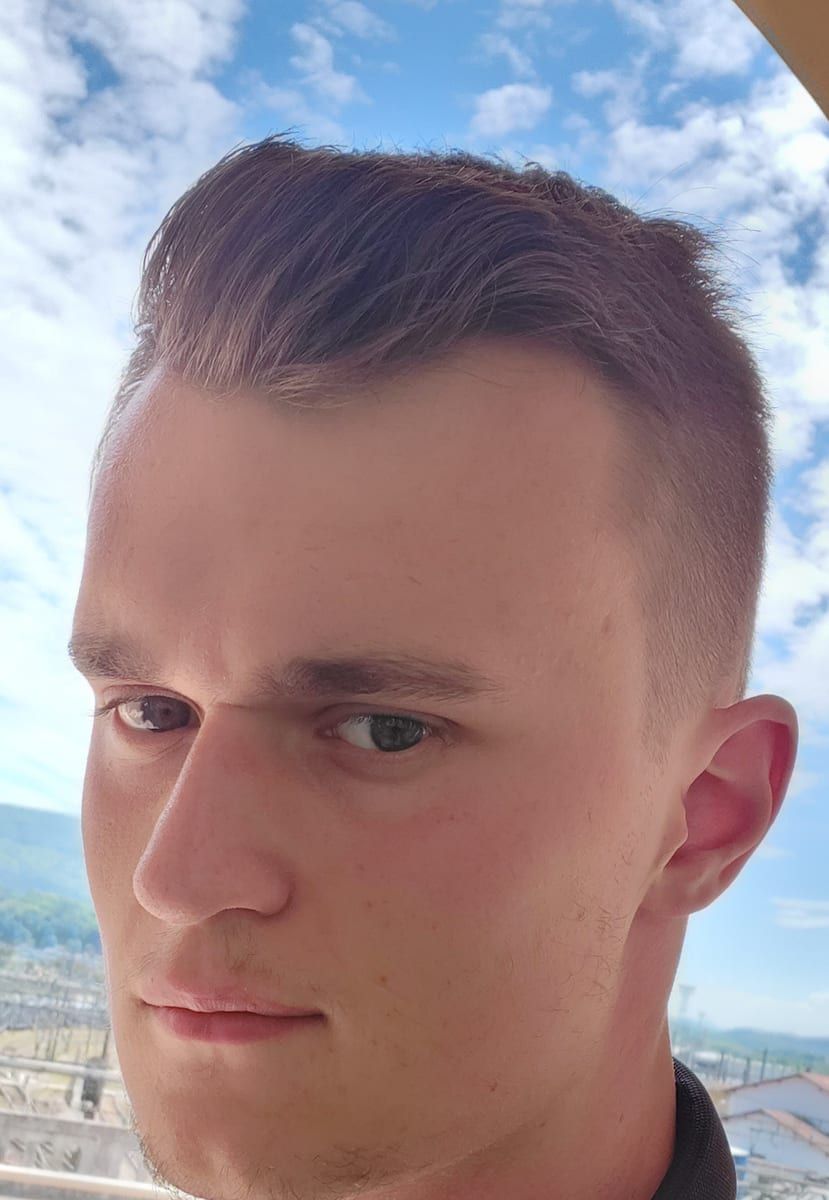 Profil von Son
