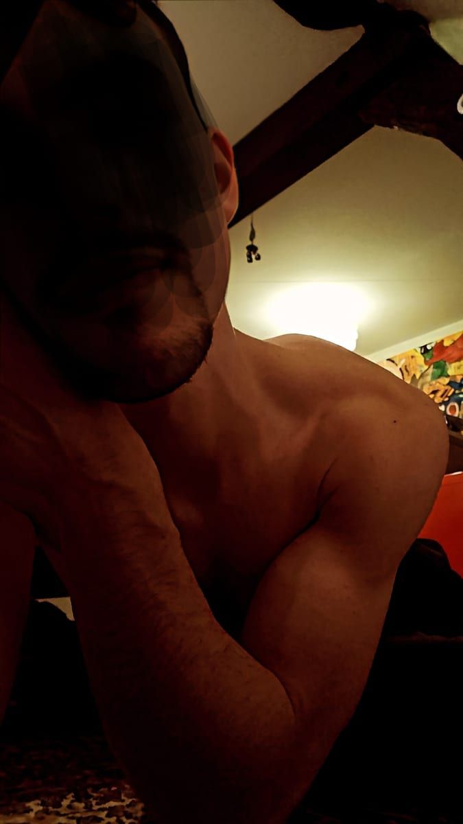 Profil von Themis