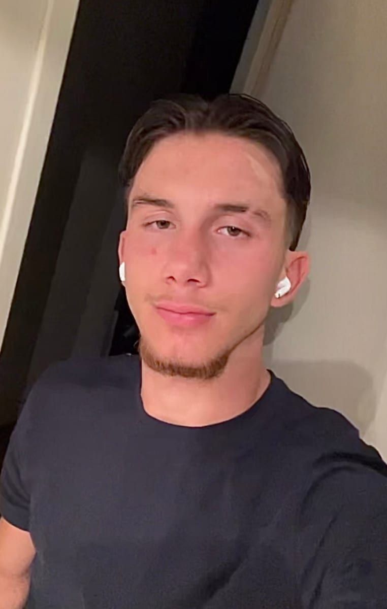 Profil von Deny